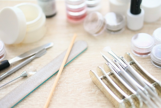 ジェルネイルの落とし方 ジェルネイルオフ とアフターケアについて ネイルサロンならfastnail ファストネイル