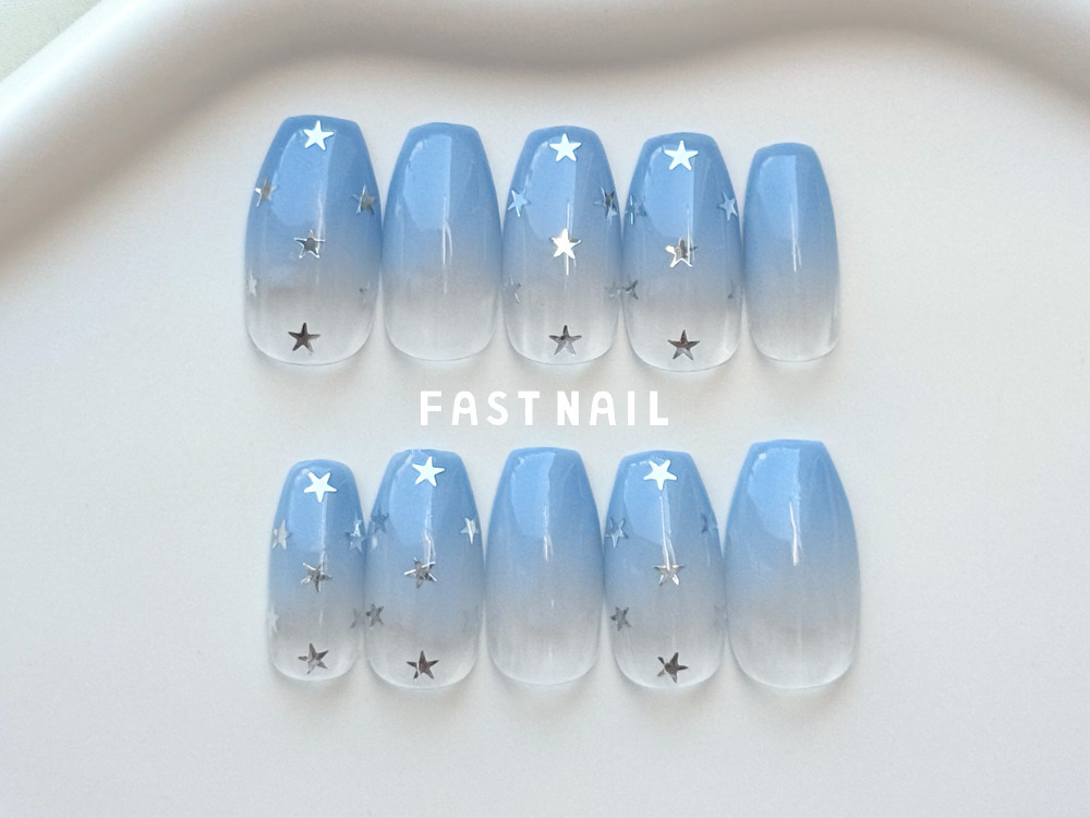 水色ネイル、グラデーションネイル 写真番号：12461 |ネイルサロンなら