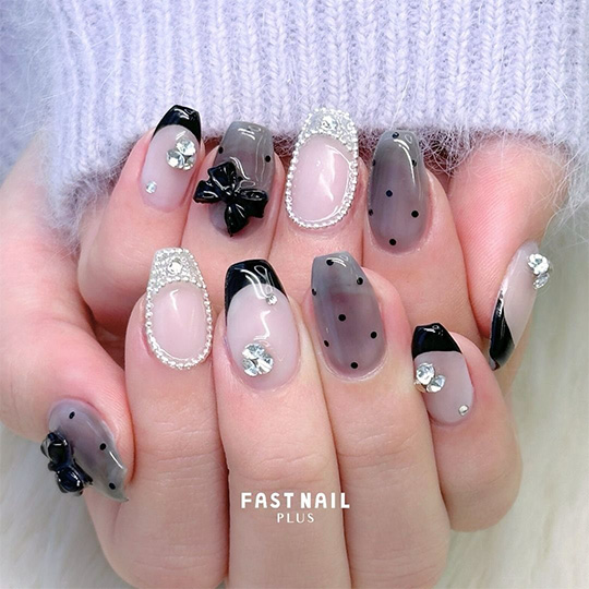 リボン×シースルードットネイル