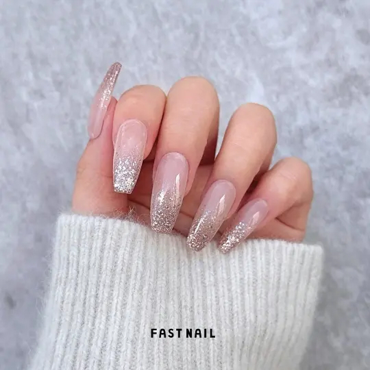 ラメグラデーションネイル